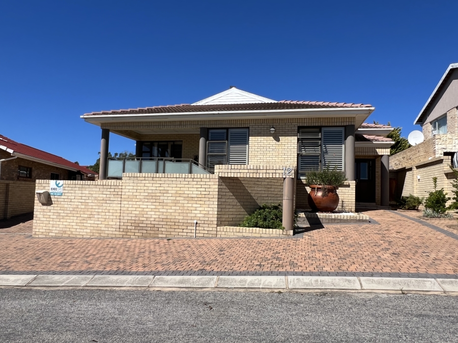 3 Bedroom Property for Sale in Wavecrest Eastern Cape